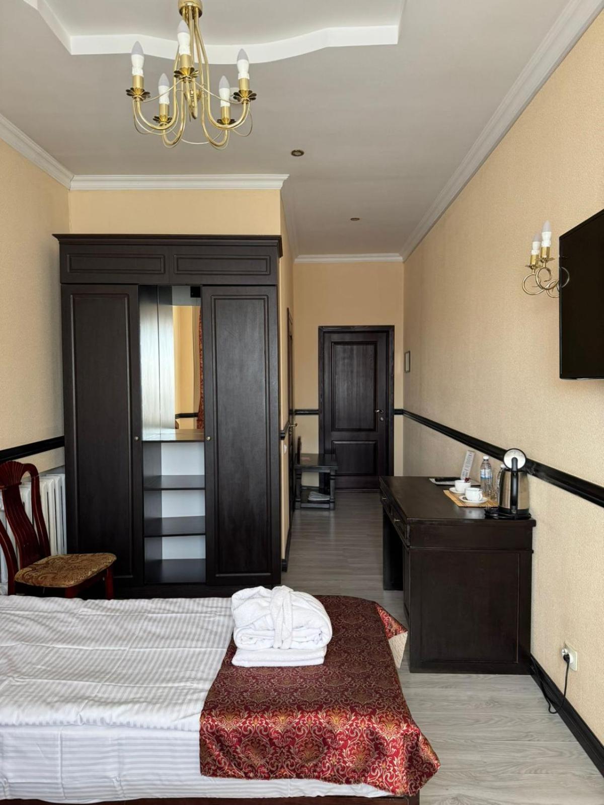 Belon Life Hotel Астана Екстериор снимка